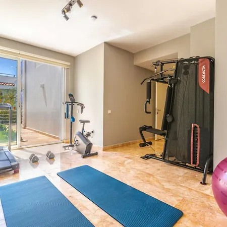 Everes Hotel 4*