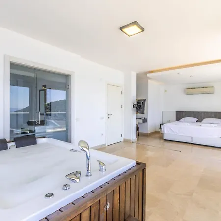 Hotel Everes 4*