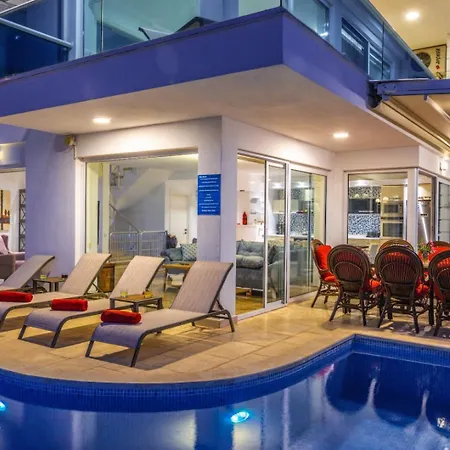 Everes Hotel 4*